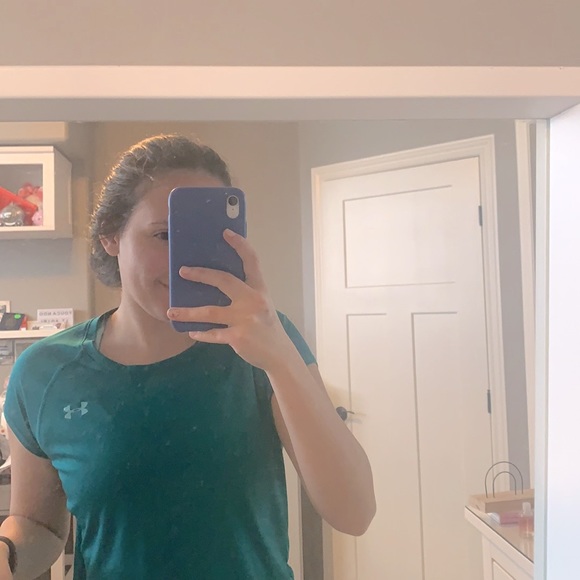Under armour sweat wicking teal Medium workout top - Picture 2 of 2